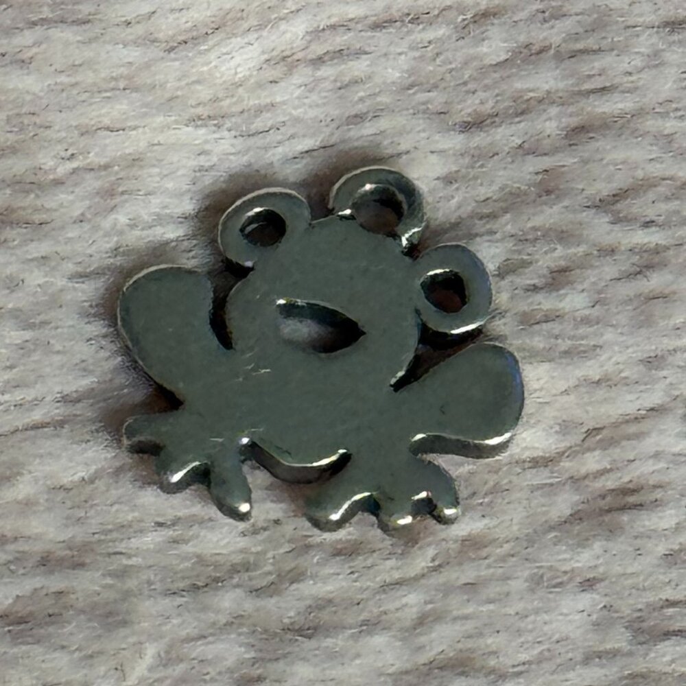 🐸 Retired James Avery Sterling Silver Flat Frog Charm 🐸